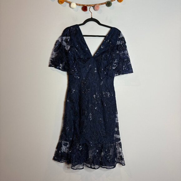 Dress the Population Roseanna Flutter Sleeve Sequin Lace Dress in Navy - Picture 4 of 8